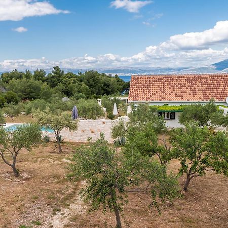 Villa Mista Sutivan Buitenkant foto
