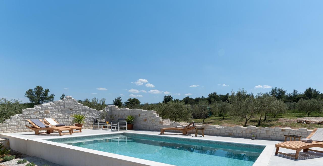 Villa Mista Sutivan Buitenkant foto