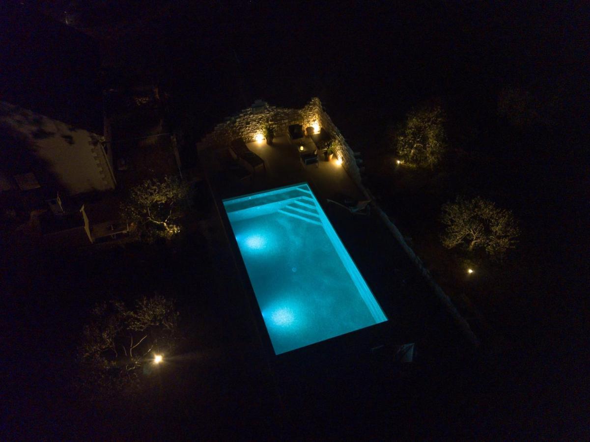 Villa Mista Sutivan Buitenkant foto