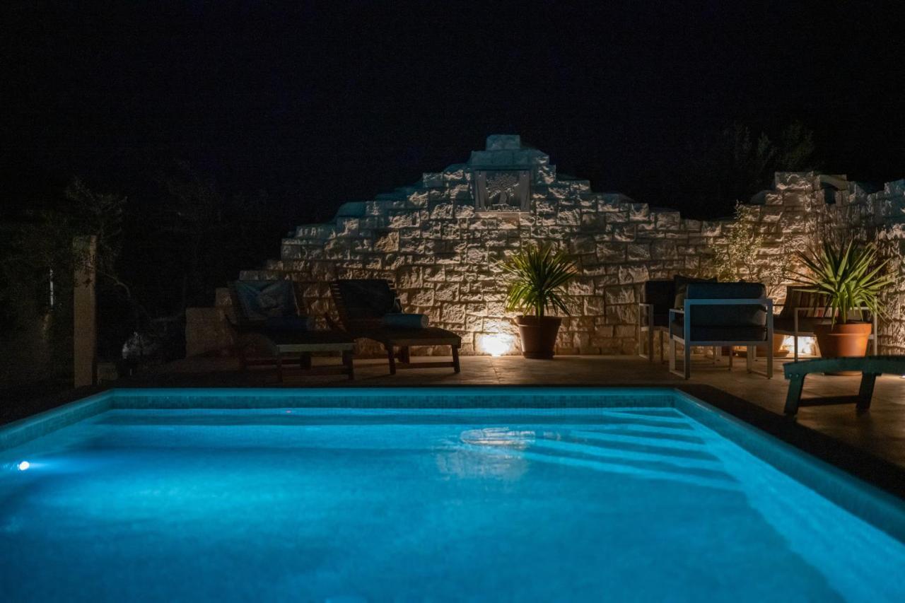 Villa Mista Sutivan Buitenkant foto