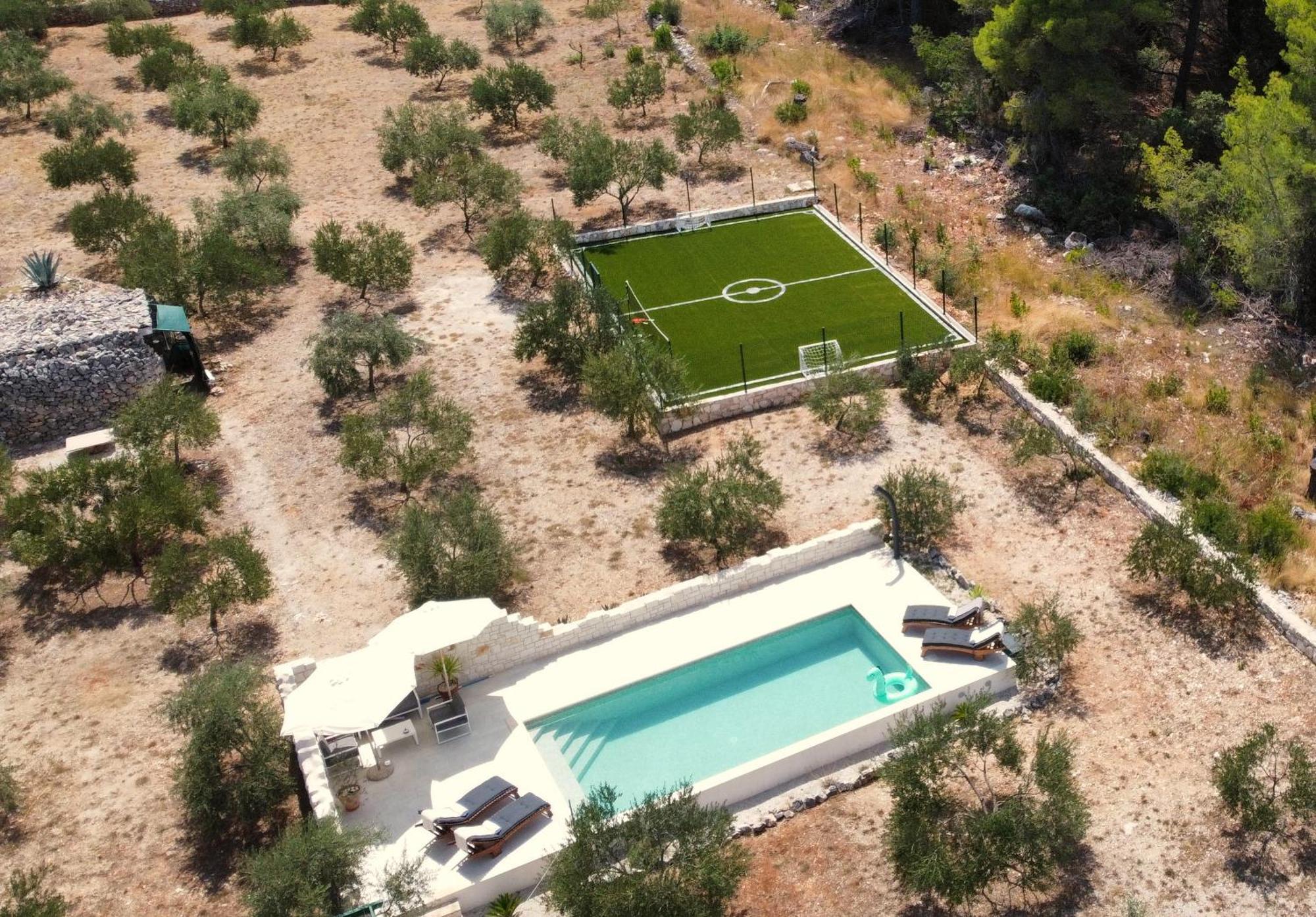 Villa Mista Sutivan Buitenkant foto